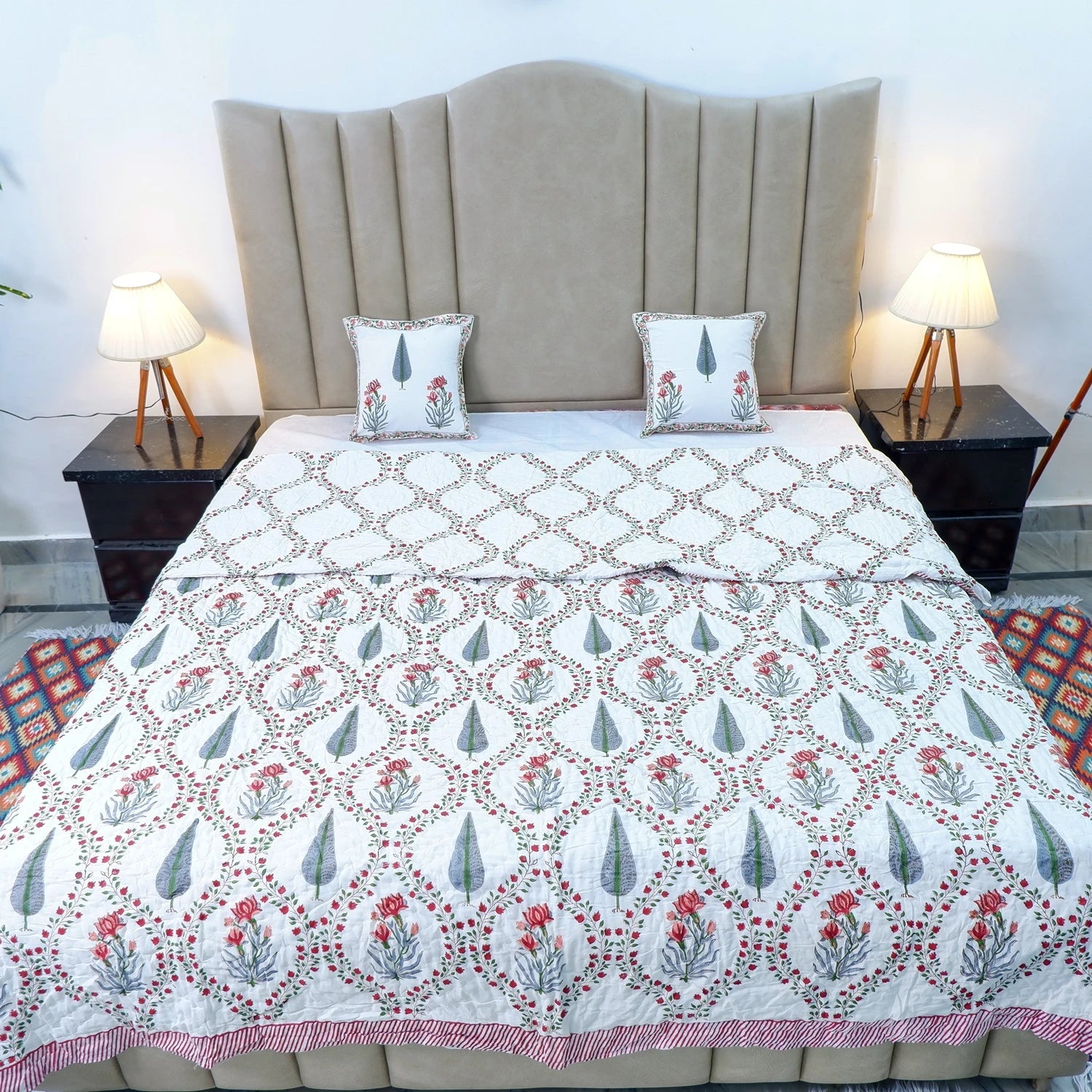 Jaipuri Quilt with Cushion Cover | 100% Pure Cotton | Block Print | Double Bed - Nikita
